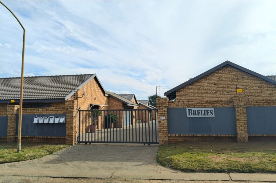 3 Bedroom Property for Sale in Vaalpark Free State